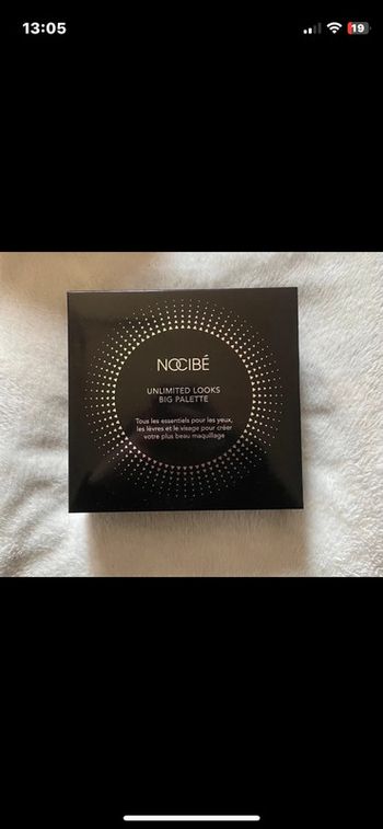 Palette de maquillage neuve