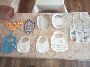 Lot de 9 bavoirs bébé garçon excellent état by Zara, Obaibi...