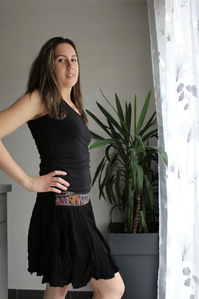 Jupe neuve + débardeur taille 38/M - photo numéro 4