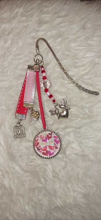 Marque page ou bijoux de sac