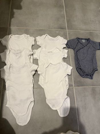 Lots de body 3 mois