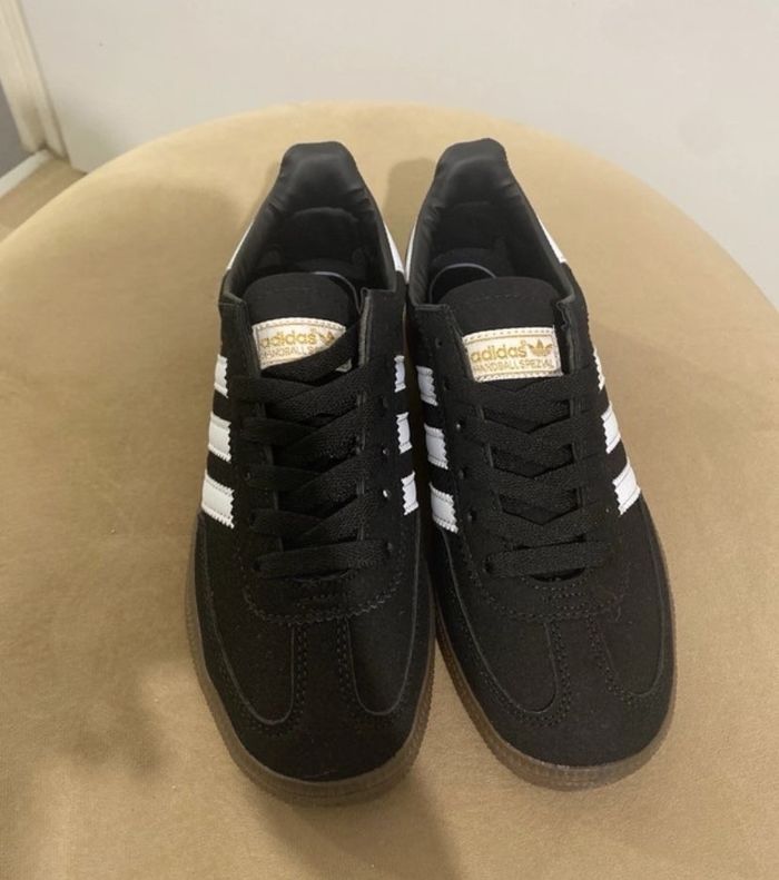 Adidas - photo numéro 2