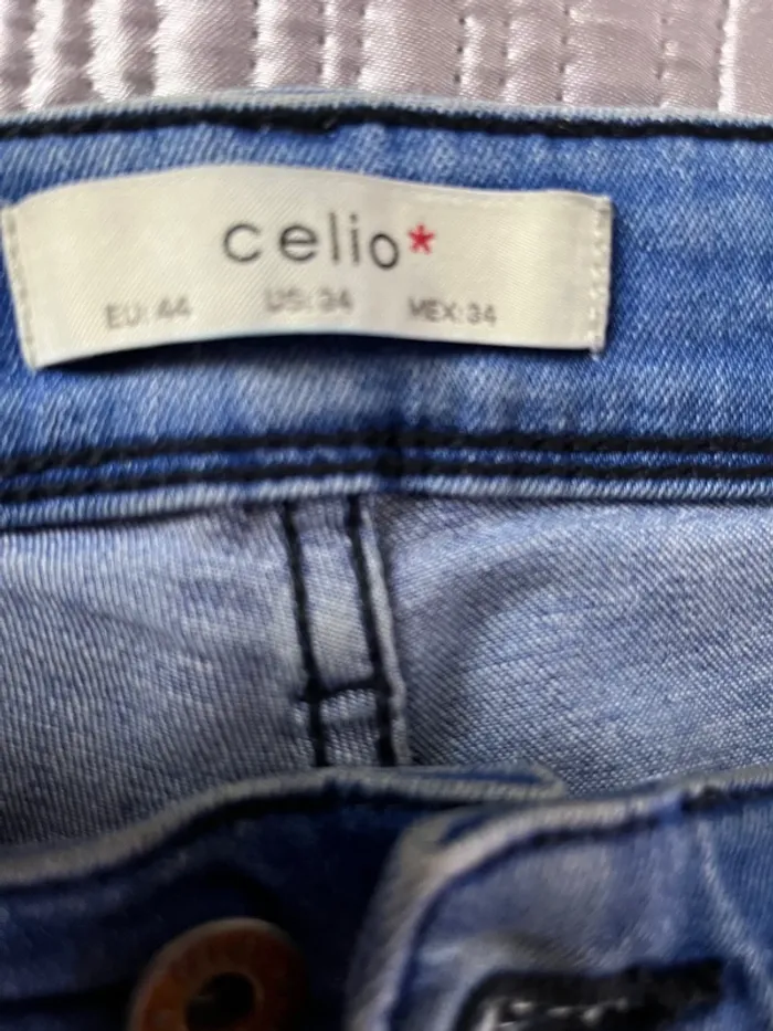 Short jeans Celio T44 - photo numéro 2