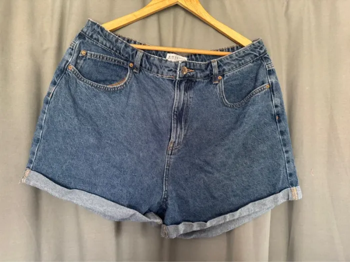 Short jean