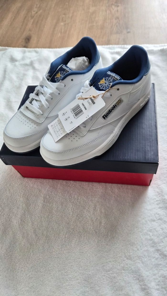 Basket reebok neuve taille 38