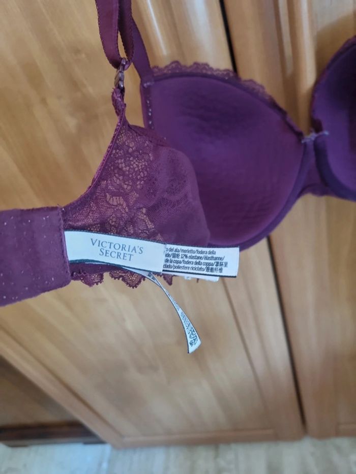 Soutien-gorge violet victoria secret - photo numéro 5