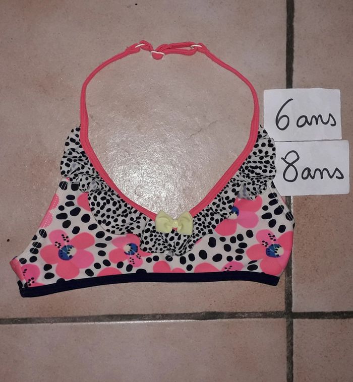 Haut de maillot de bain 6/8 ans fille