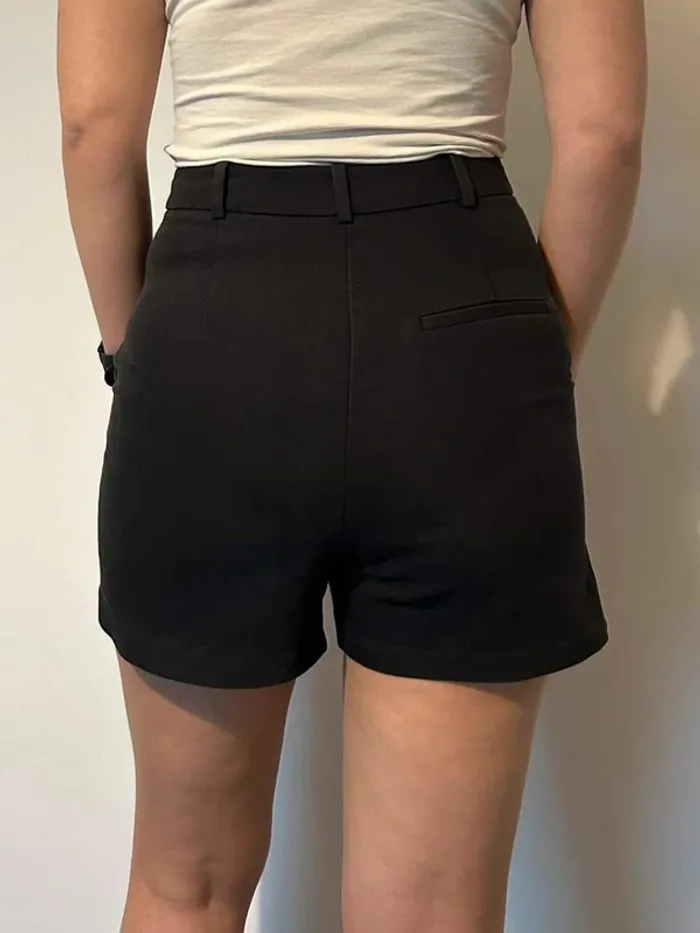 Short Zara noir - photo numéro 2