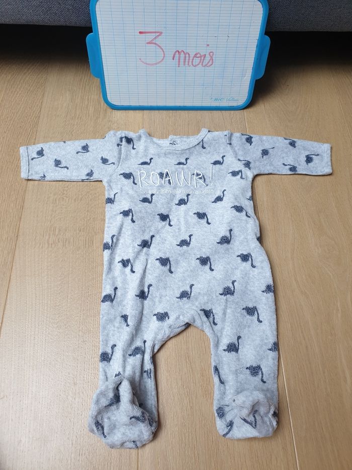 Pyjama velours taille 3 mois Gémo