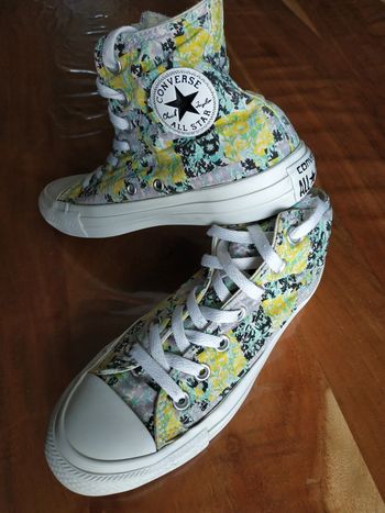 Baskets montantes Converse t. 36,5