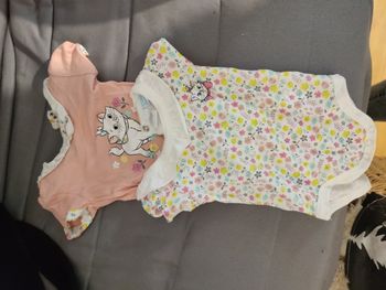 Lot 2 bodies Disney fille