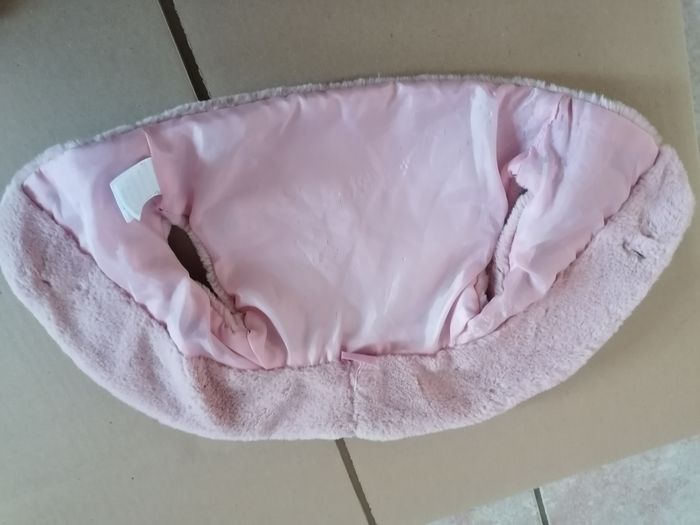 2 manteaux sans manches  6 mois fille - photo numéro 10