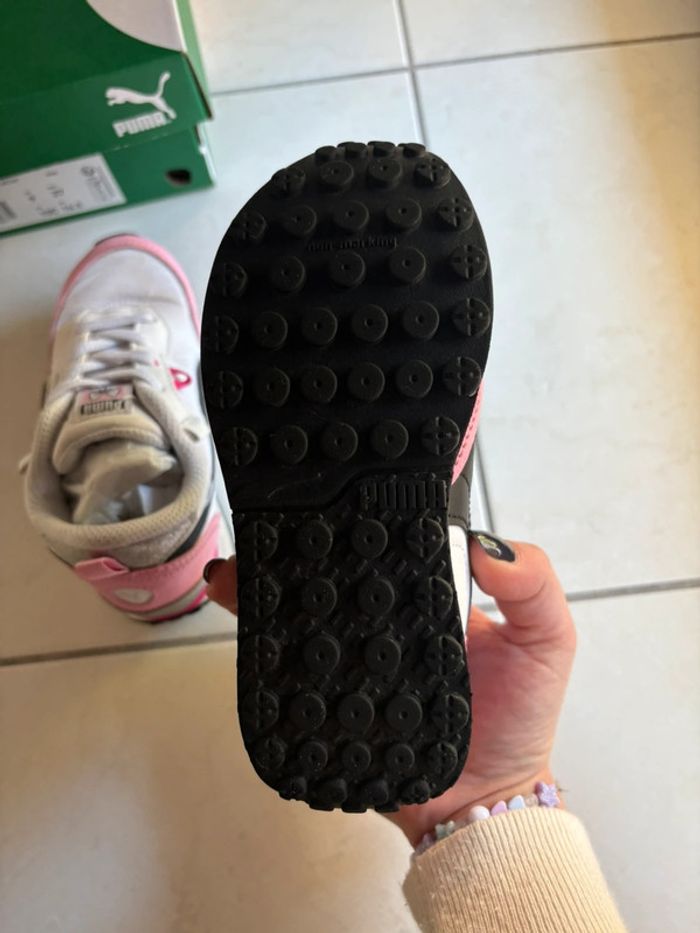 Baskets roses et noires puma - photo numéro 6
