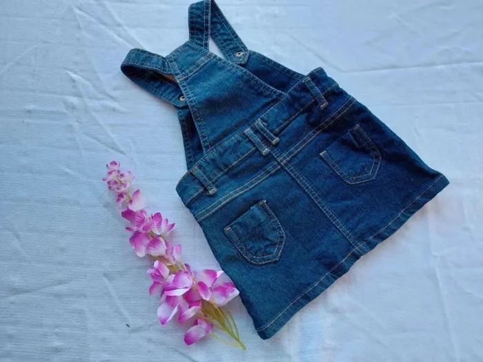 Magnifique robe salopette en Jean 6 mois Tissaia - photo numéro 4