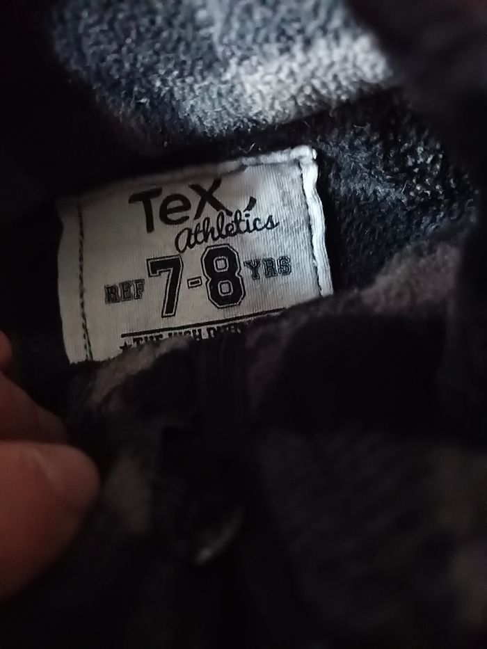 Pull garçon 7 . 8 ans - photo numéro 2