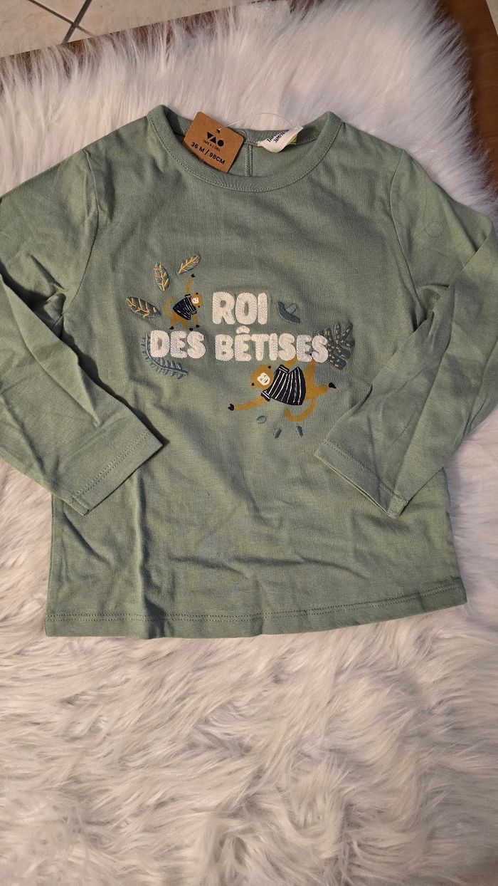 (Neufs non portés) ensemble teeshirt ml et pantalon 36mois garçon - photo numéro 2