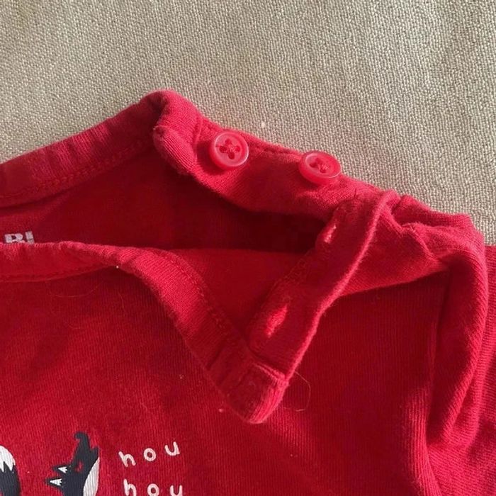 🐺 T-shirt "Petit Loup" Kiabi Rouge 🐺 - photo numéro 3