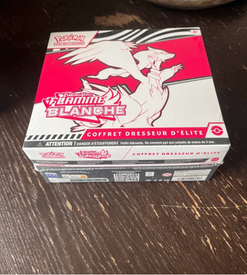ETB - Coffret dresseur d'élite EV10.5 -Flamme Blanche - Reshiram 