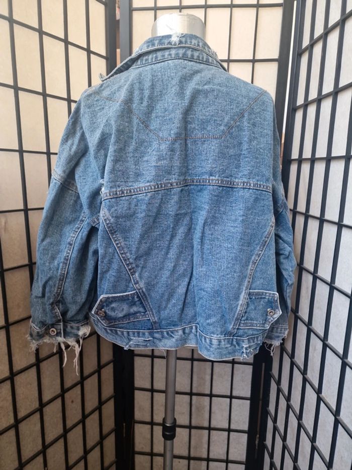 Veste jean effet destroy - photo numéro 3