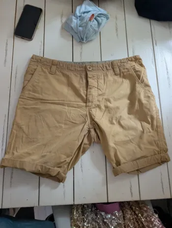 Short homme T33 - kiliwatch
