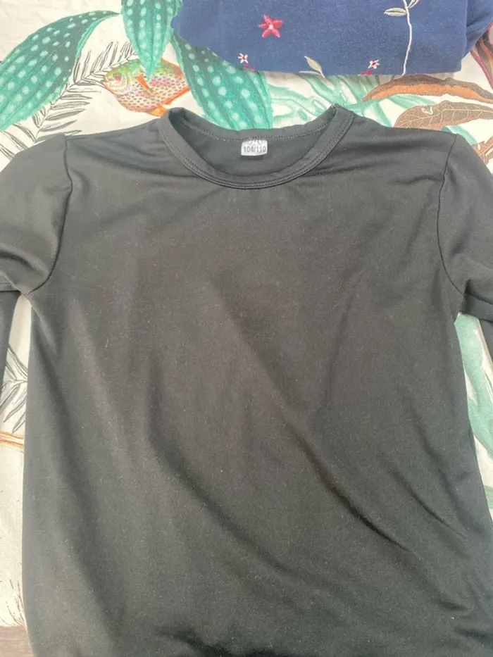 4 tee shirts ml 6 ans - photo numéro 4
