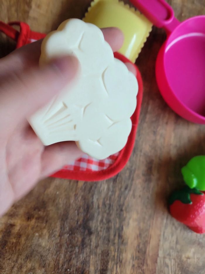 Lot en vrac dînette avec poile ravioli fraise poireau choux etc - photo numéro 8