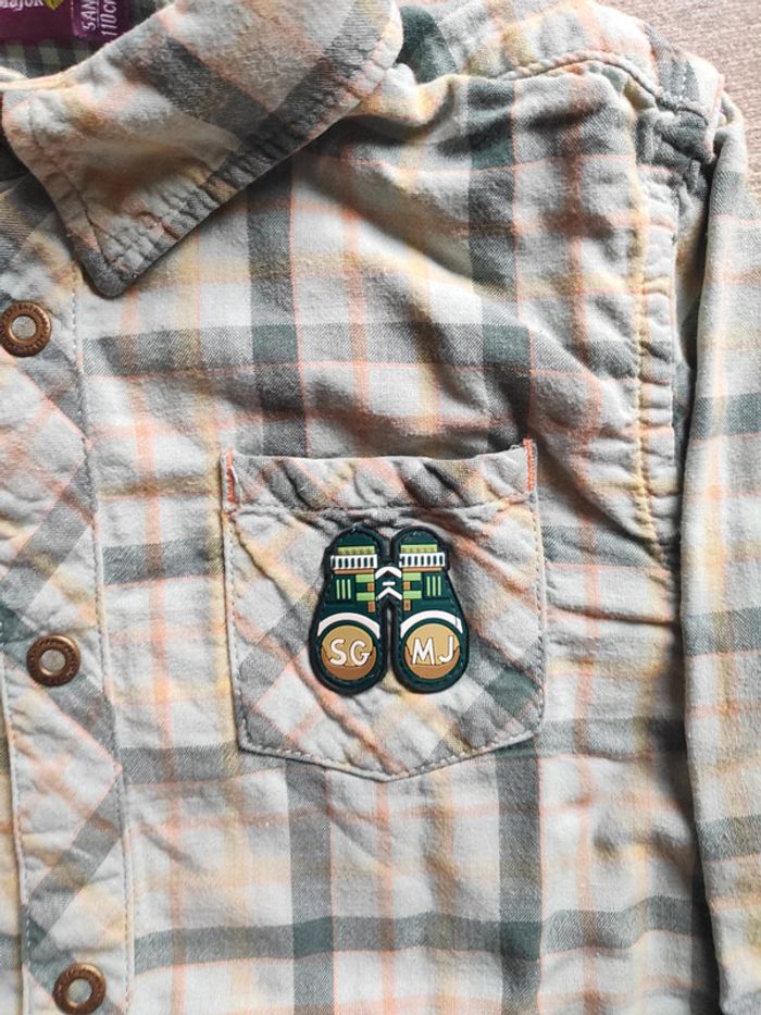 Chemise a carreaux 5ans - photo numéro 3