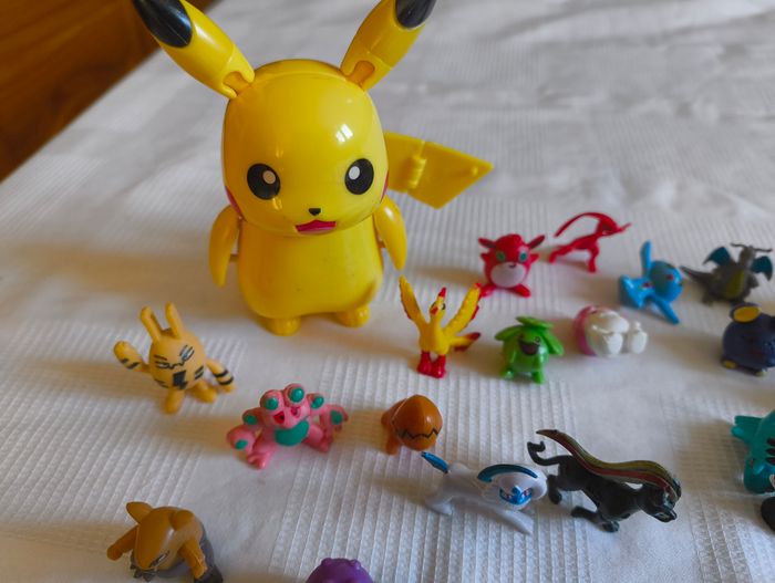 Lot figurines pokémon - photo numéro 4
