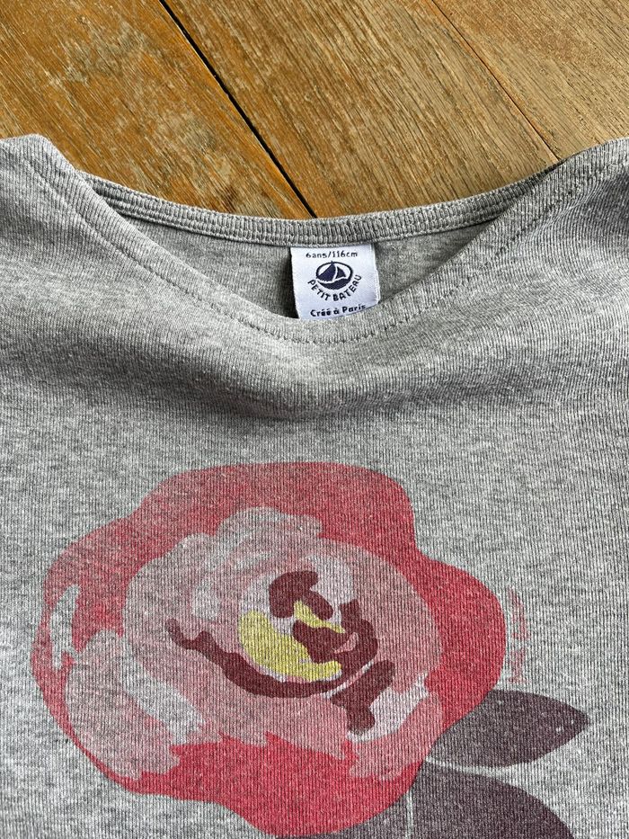 Tee-shirt gris Petit Bateau 6 ans - photo numéro 4