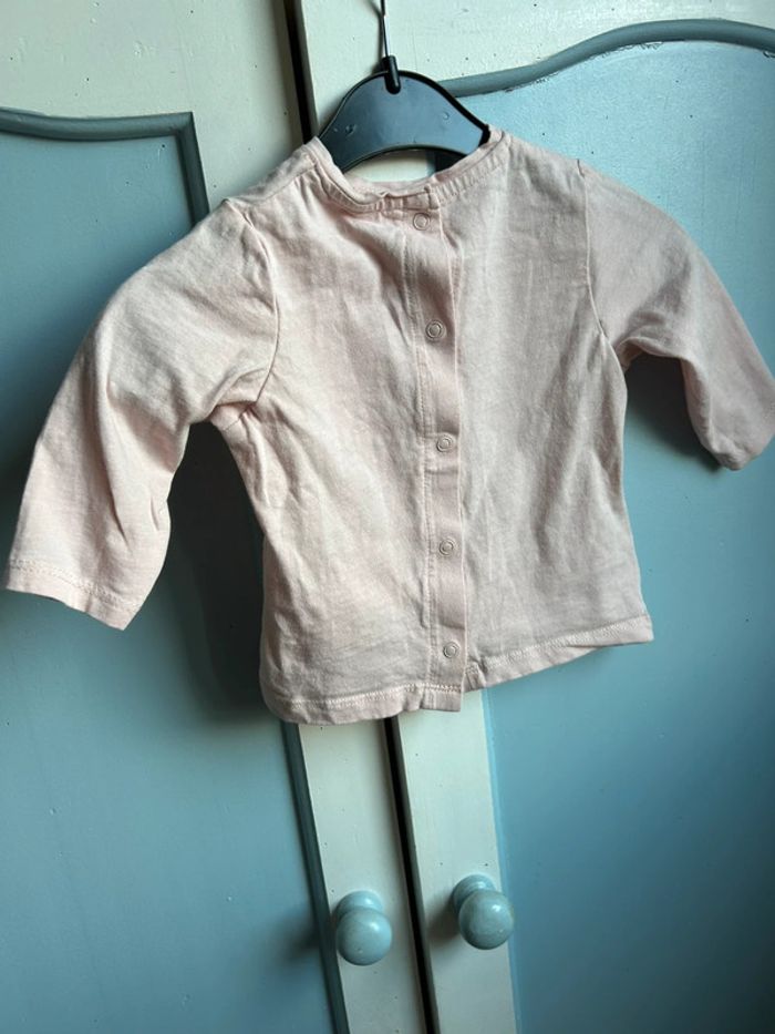 Tee shirt rose ,6mois - photo numéro 4