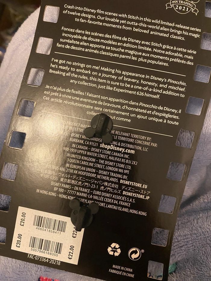 Pin's disney stitch crashes - photo numéro 2