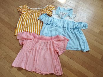 Lot 2 blouses