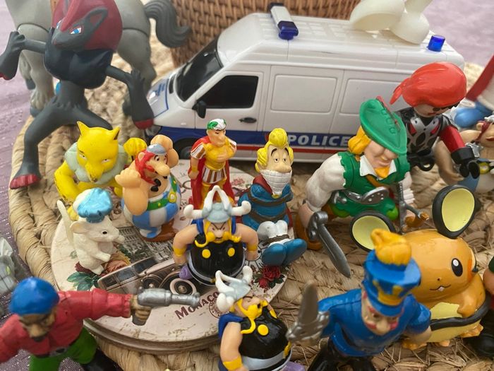 Lot de figurines jouets vintage - photo numéro 9