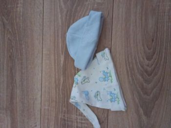 Lot de 2 bonnets de naissance bleu