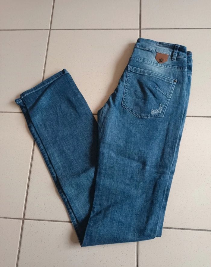 Jean femme IKKS taille 36 - photo numéro 1
