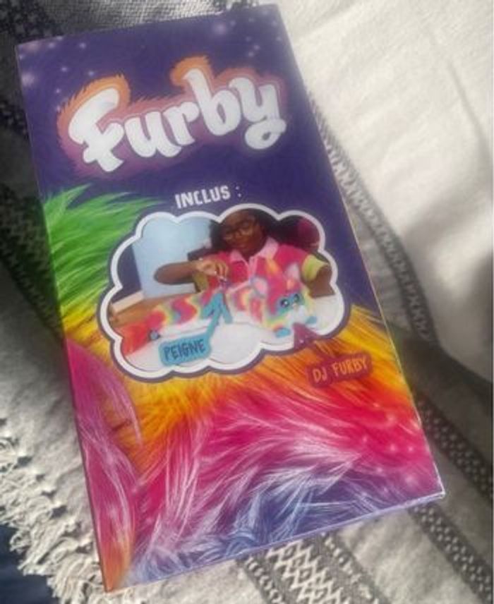 Furby dj raimbow - photo numéro 3