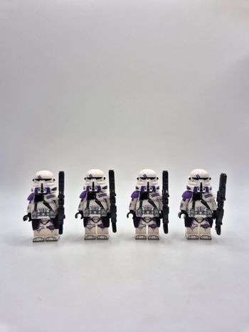 Figurines type lego 4 clones de la 187ème star wars