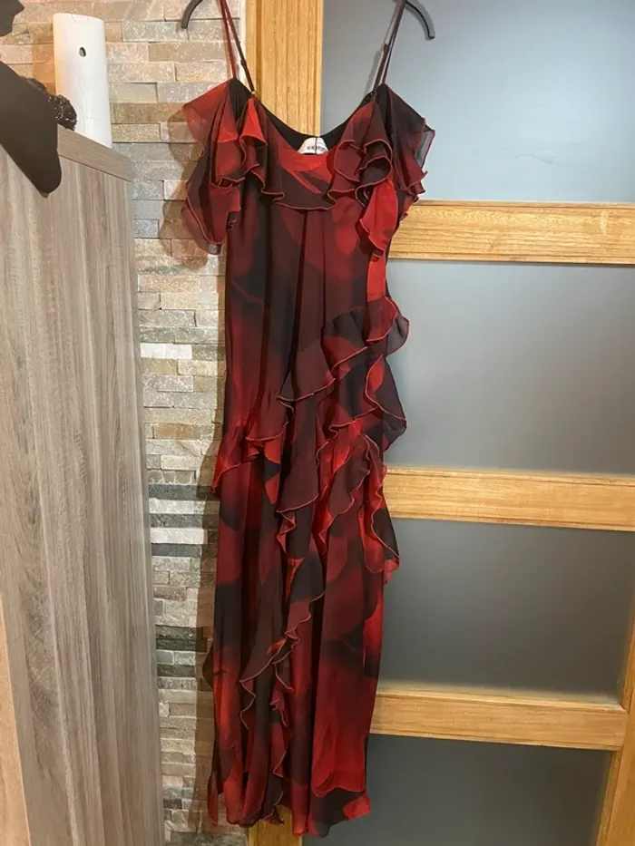 Belle robe à volants rita ora neuve taille 42 - photo numéro 3