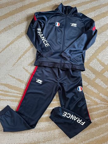 Ensemble jogging sport XS France