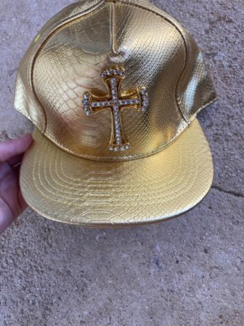 Casquette croix