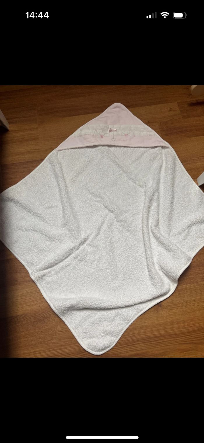 Cape de Bain / sortie de Bain Bebe fille 75*75cm neuf