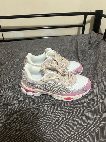 Asics Gel Nyc rose beige/cream