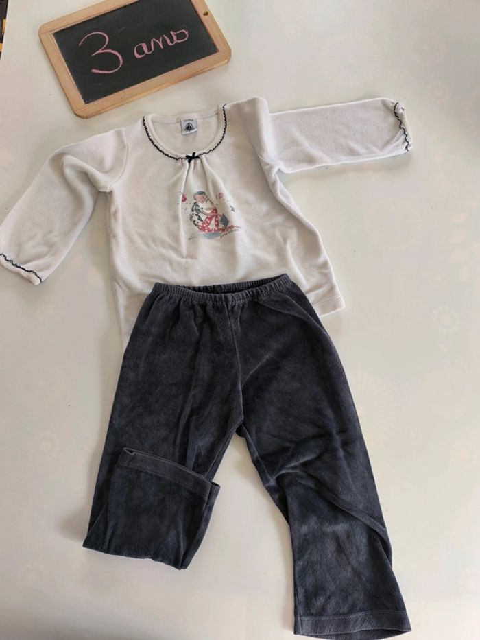 Pyjama Petit Bateau taille 3 ans en très bon état