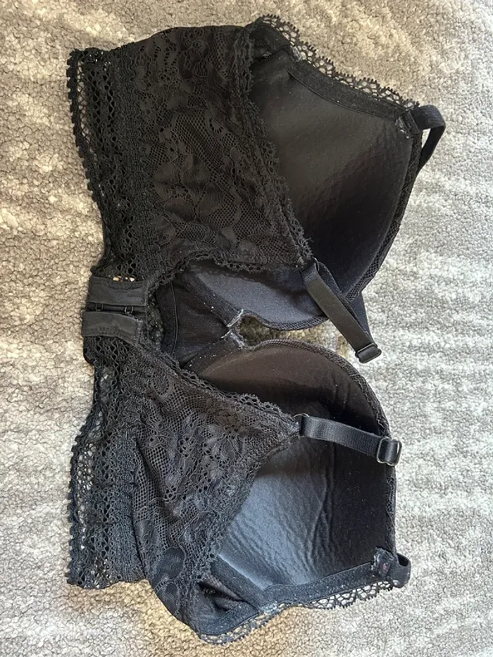 Soutien gorge noir dentelle - photo numéro 2