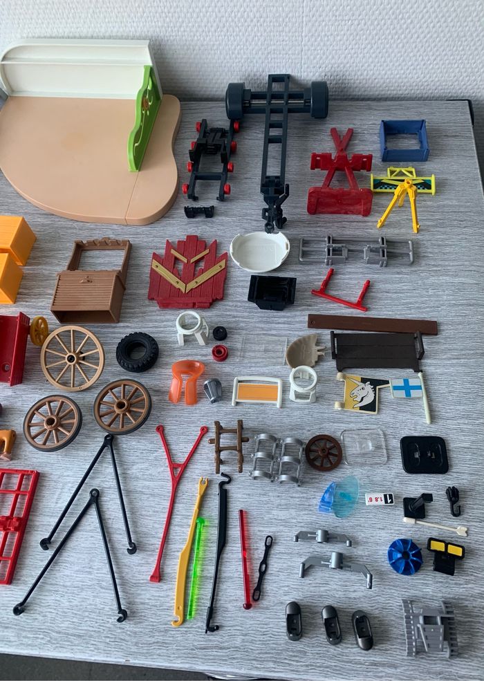 Lot de pièces détachées Playmobil - photo numéro 5