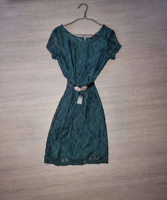 Robe à dentelle