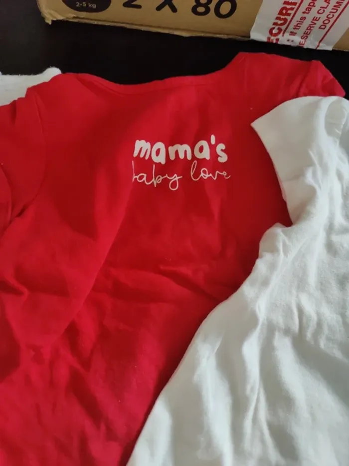 2 t-shirt et 1legging 12mois kiabi - photo numéro 3