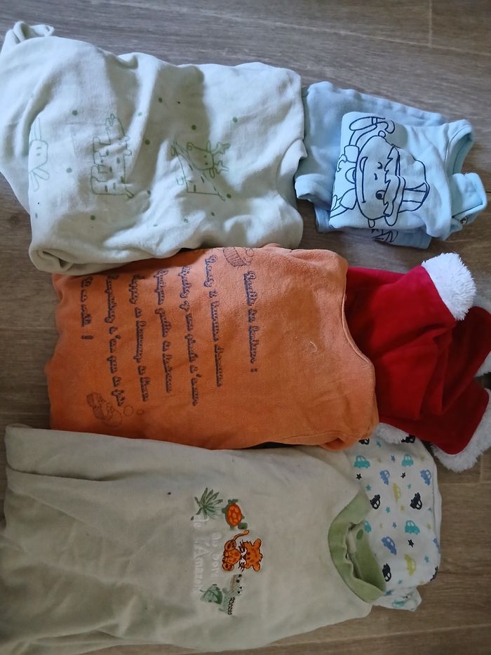 Lot vêtements garçon  18mois - photo numéro 4