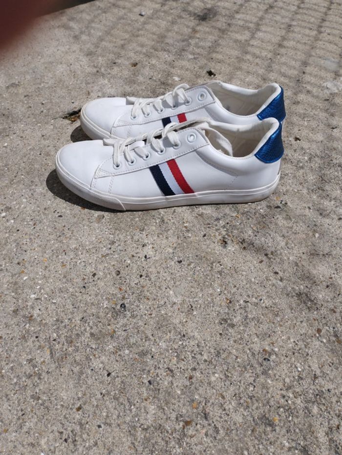 Basket taille 40 - photo numéro 3