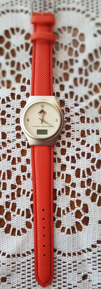 Montre femme publicitaire Montagne noire
